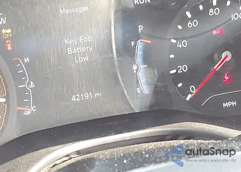 2022 Jeep Compass Latitude Lux 4X4 z USA, uszkodzony, nr VIN 3C4NJDFB5NT195364